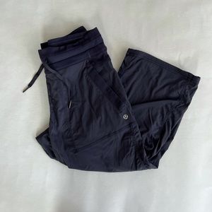 Lululemon Capri Joggers Size 6